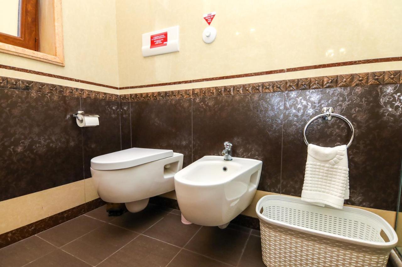 Brilant Antik Center Hotel Тирана Екстер'єр фото