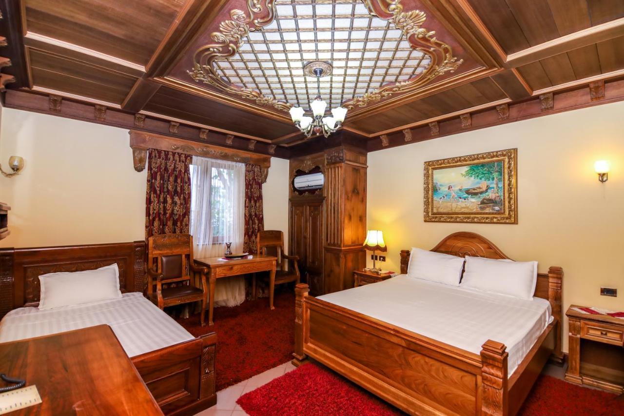 Brilant Antik Center Hotel Тирана Екстер'єр фото