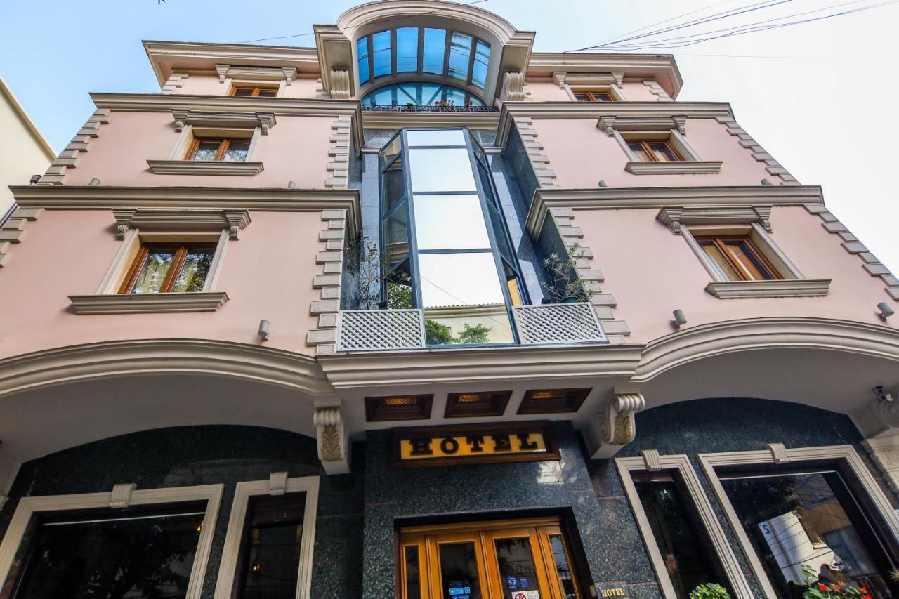 Brilant Antik Center Hotel Тирана Екстер'єр фото
