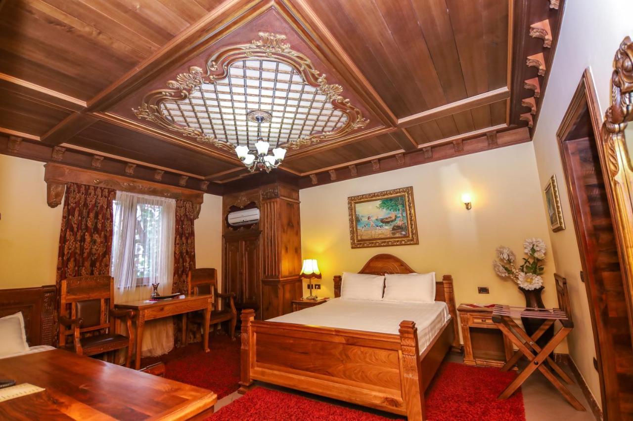 Brilant Antik Center Hotel Тирана Екстер'єр фото